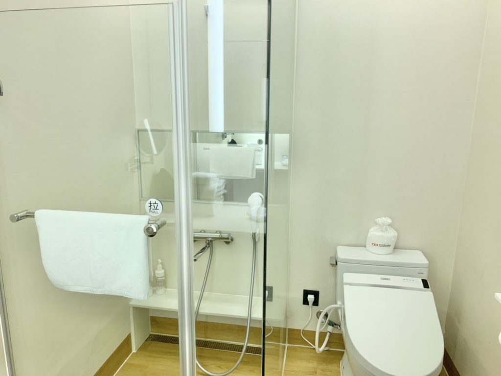 板橋新光傑仕堡有氧酒店廁所